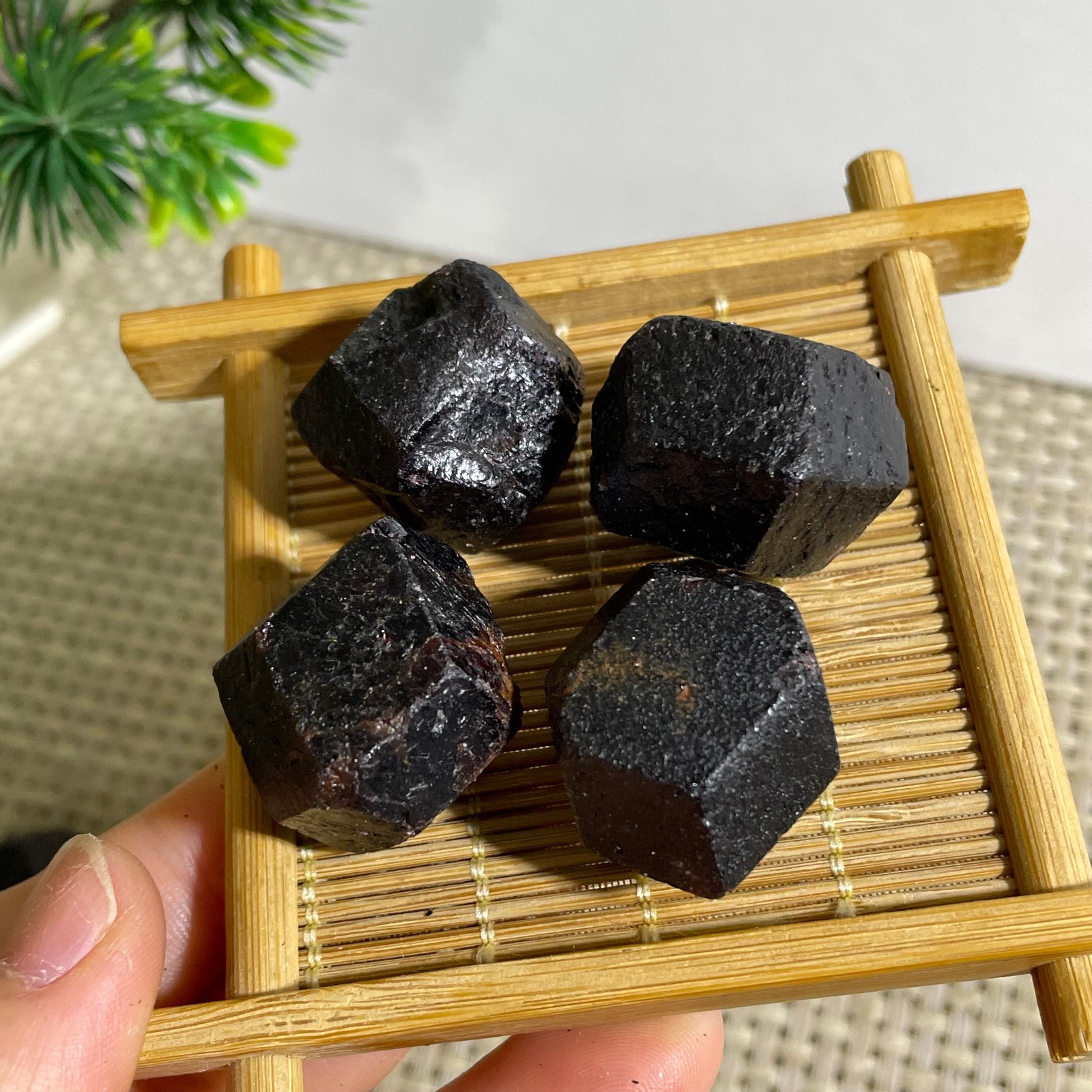 4pcs RED Garnet Crystal gemstone rough stone mineral specimen 103g