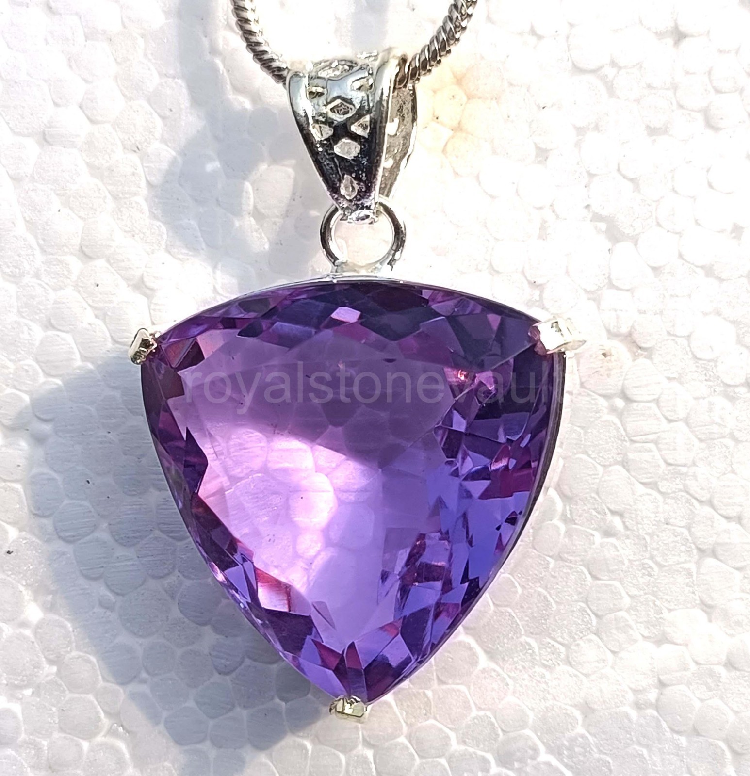 70Ct Natural Purple Alexandrite Trillion Shape Pendant IGL Loose Gems