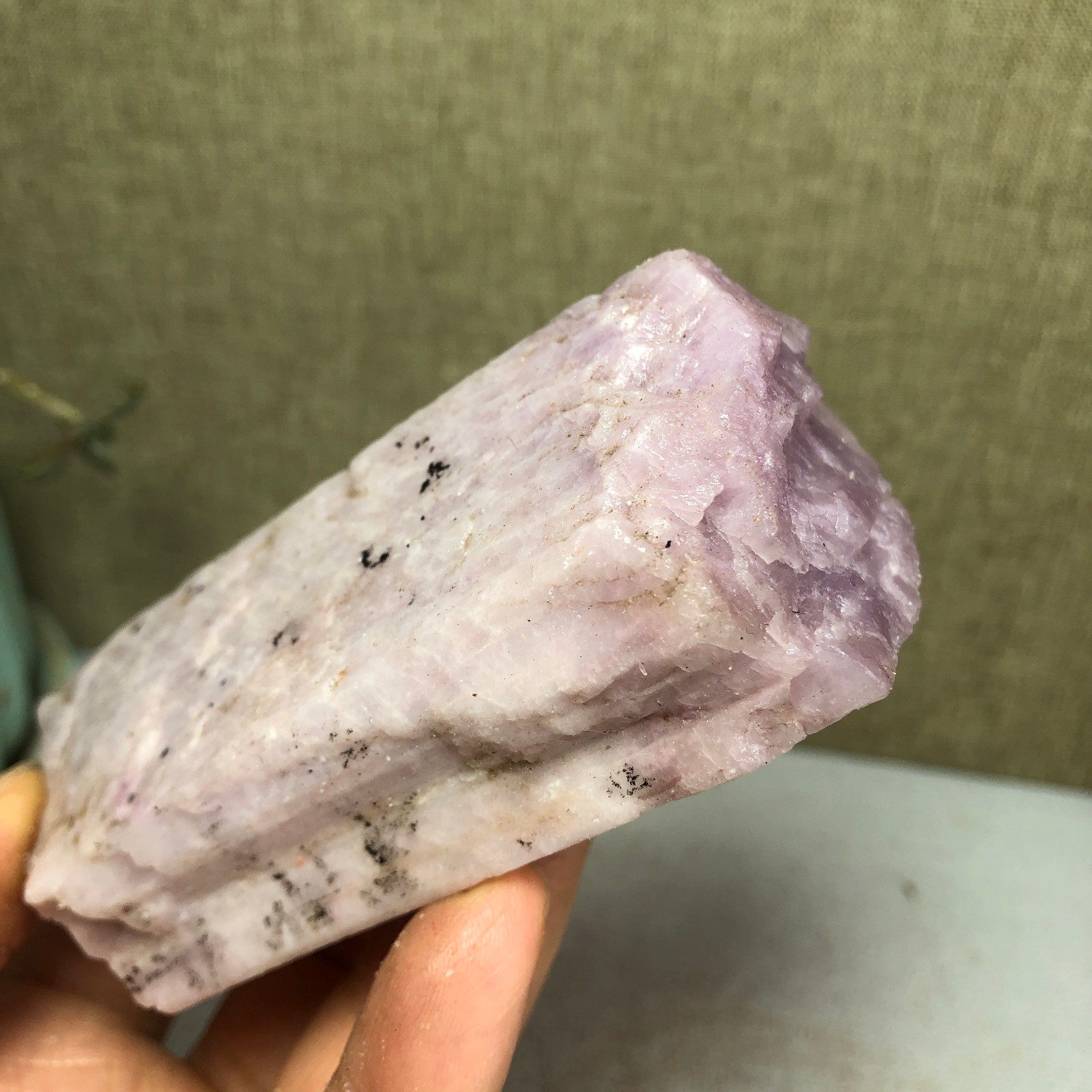 91-37-28mm NATURAL ROUGH KUNZITE PINK SPODUMENE CRYSTALS 222g A3645