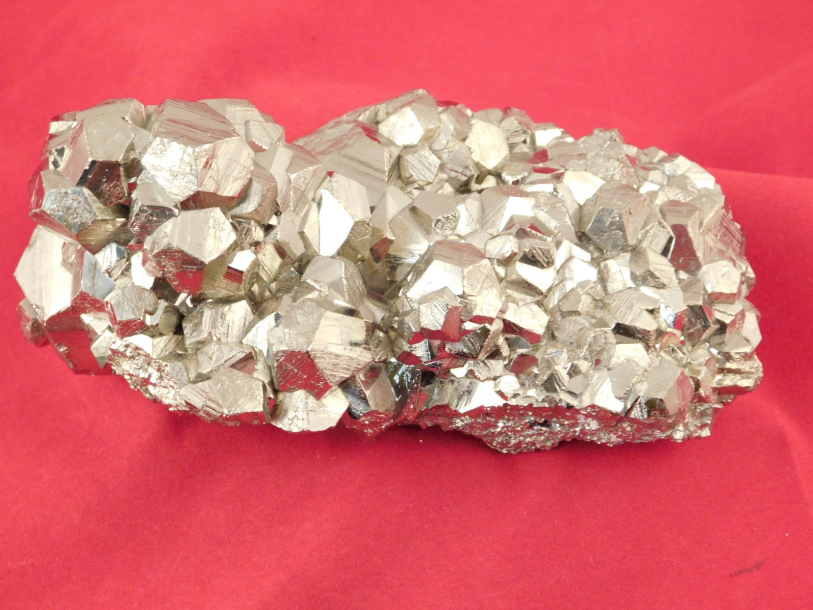 BIG! Dodecahedron PYRITE Crystal Cluster NICE! and 100% Natural Peru 850gr