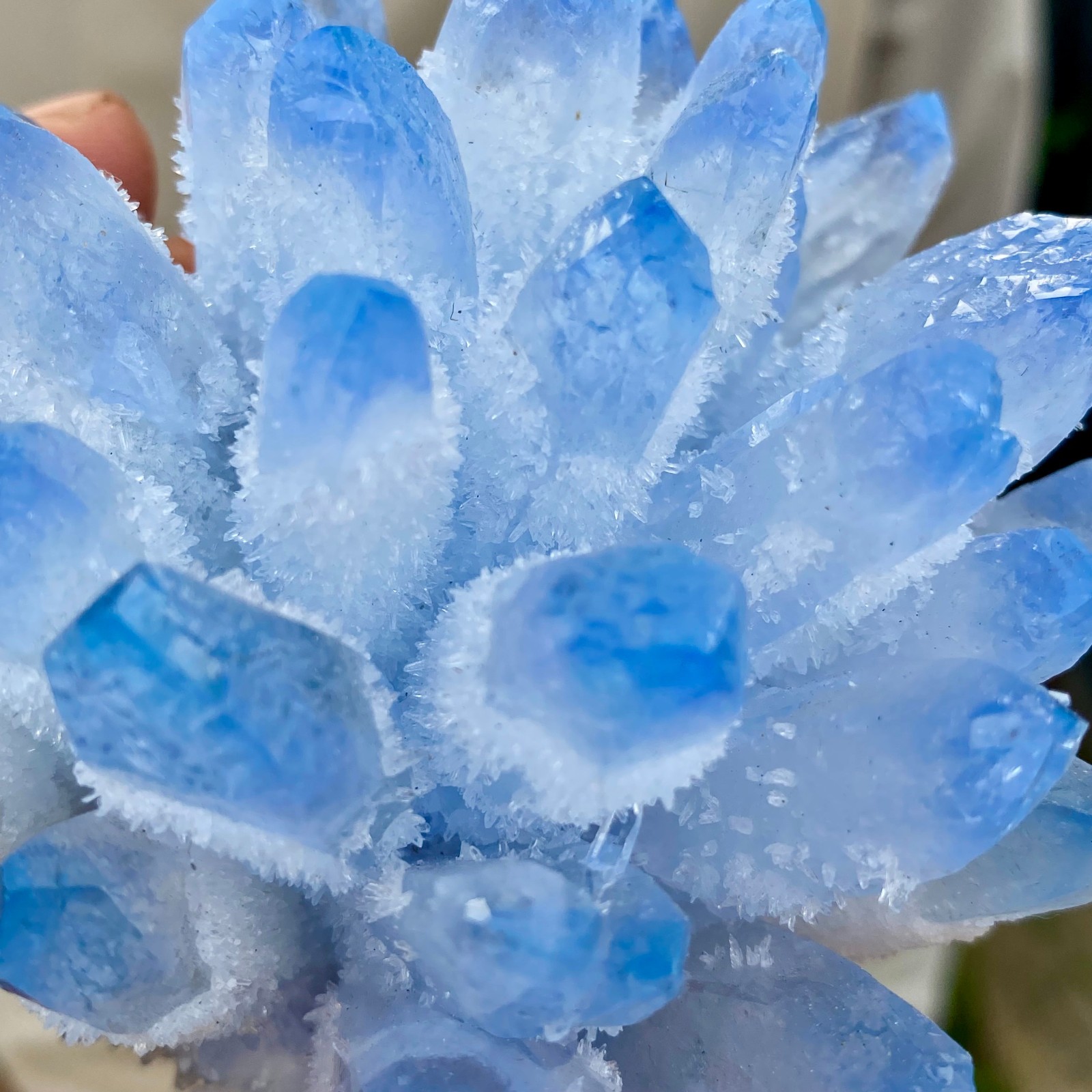 423G New find blue phantom crystal quartz cluster mineral specimen healing