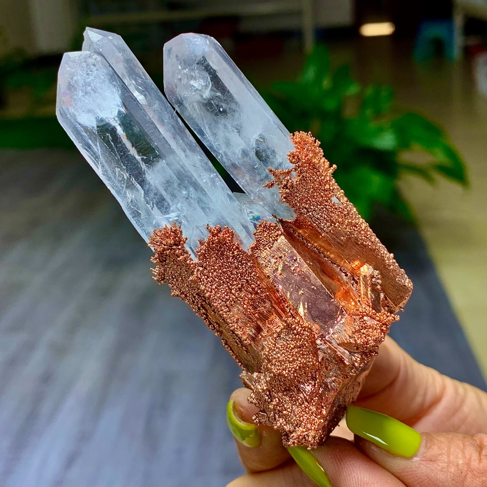 146G Rare iridescent Native Copper with white quartz crystal mineral-symbiosis