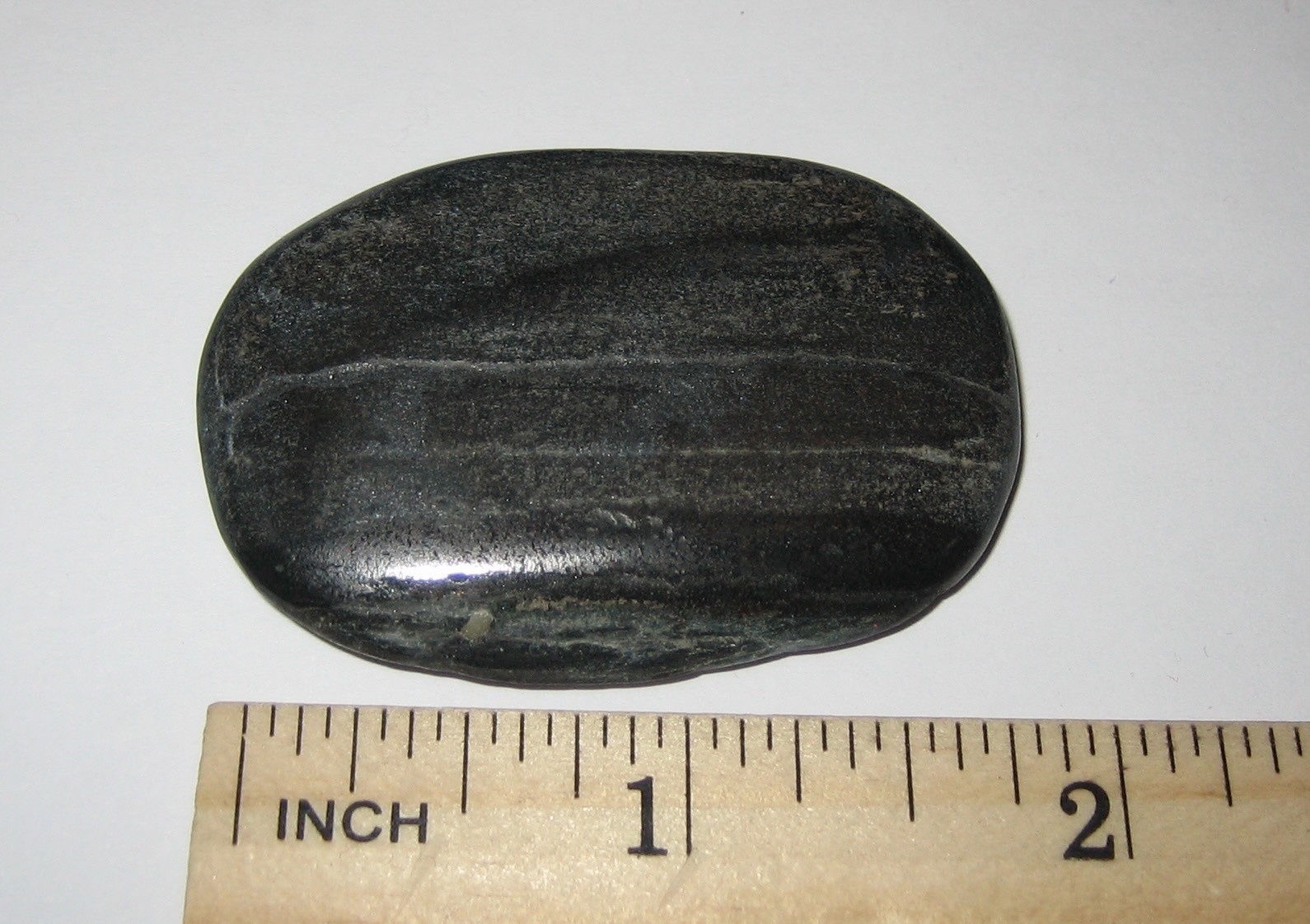 RARE! 2″ x 1.4″ POLISHED FLAT NATURAL ‘ISUA STONE’ PALM STONE MINERAL 32.1g *2