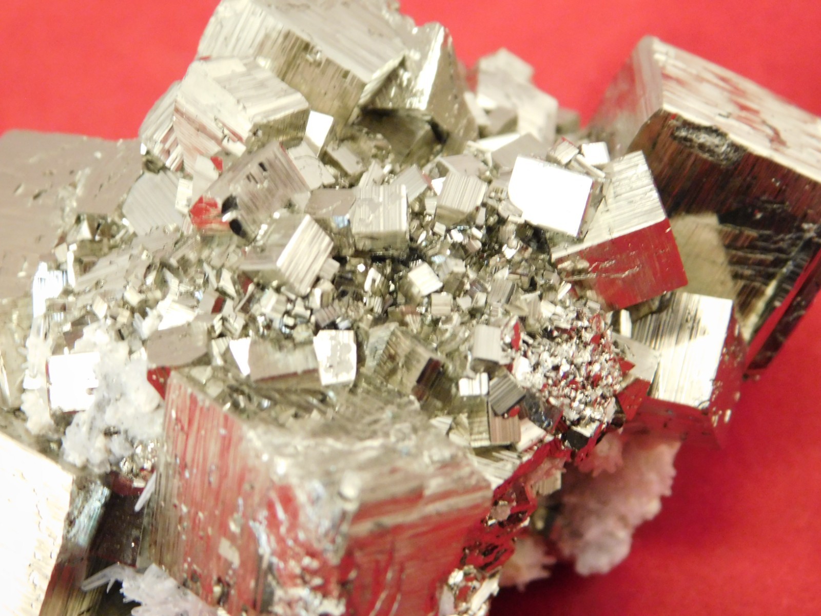 wOw! Larger! Super Nice! PYRITE Crystal CUBE Cluster Huanzala Mine Peru 247gr