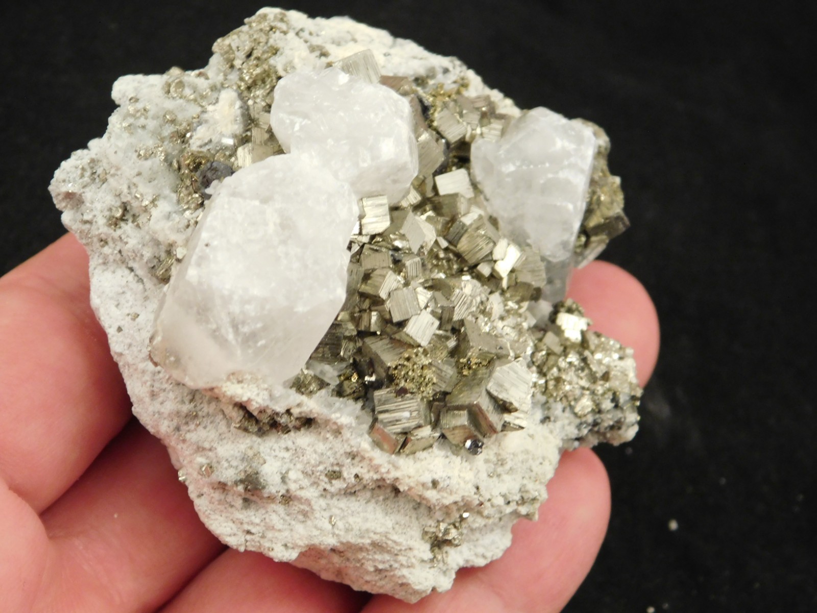 FLUORESCENT Calcite Crystal Cluster with PYRITE Crystal CUBES! Peru 196gr