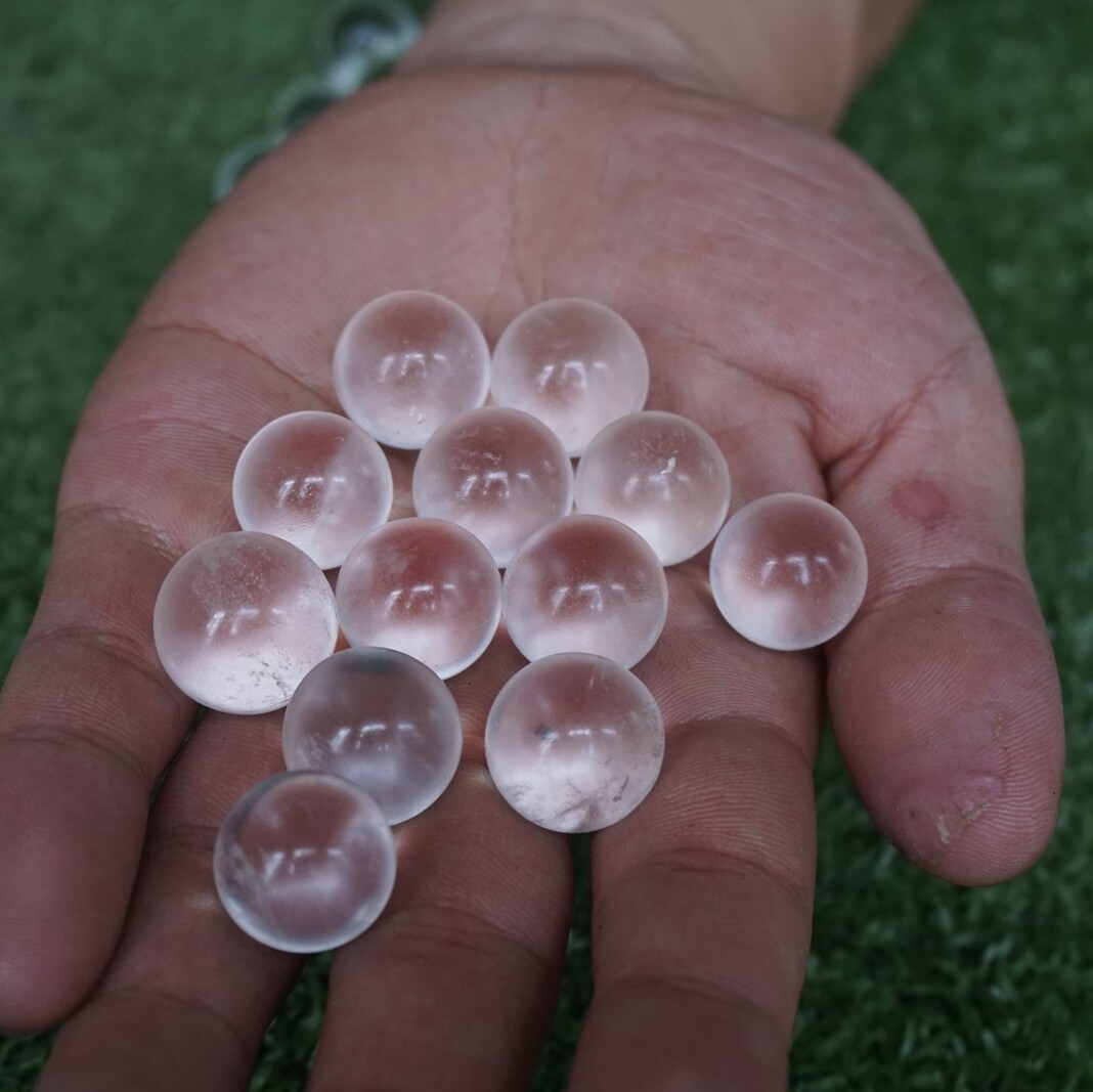 100Pcs Natural White Clear Quartz Crystal Sphere Ball Polished Healing 16-18mm