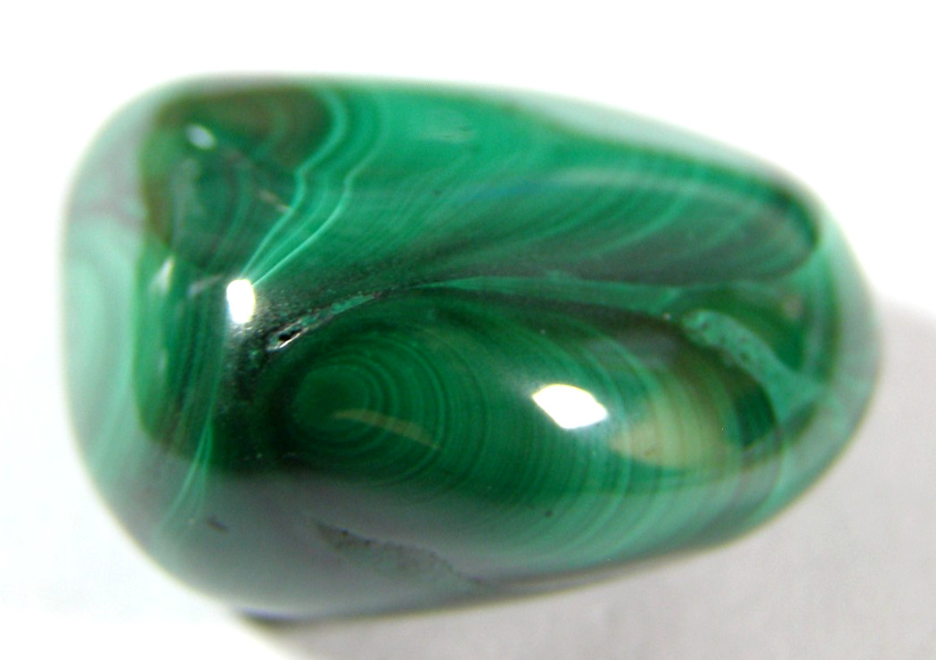 LOVELY MALACHITE TUMBLESTONE electromagnetic filter 2.5 x 2.1 cms 16.52 gms #12