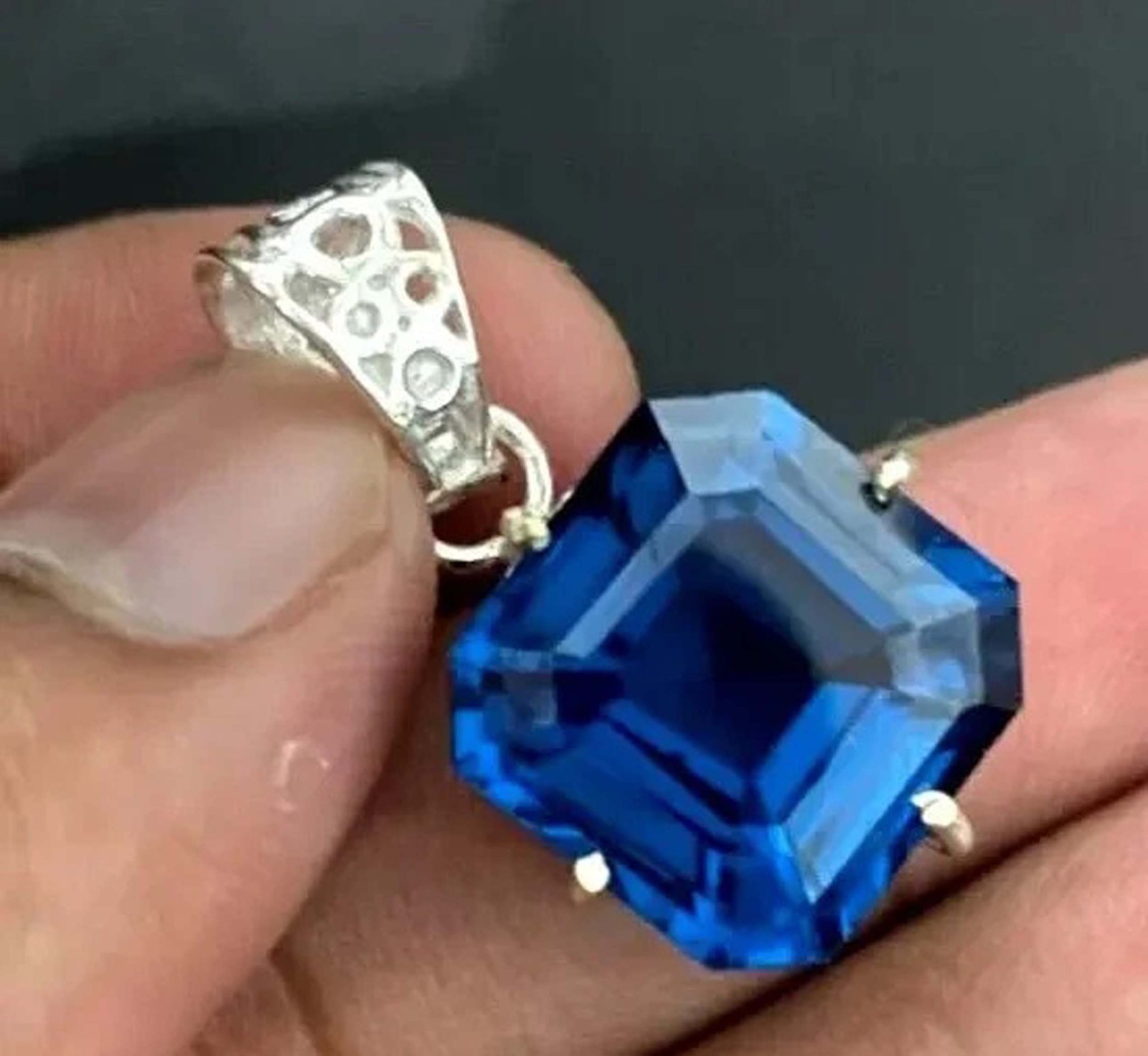 Certified 40.15 Ct Natural Blue Sapphire Pendant Solid 925 Sterling Silver” 5DOX