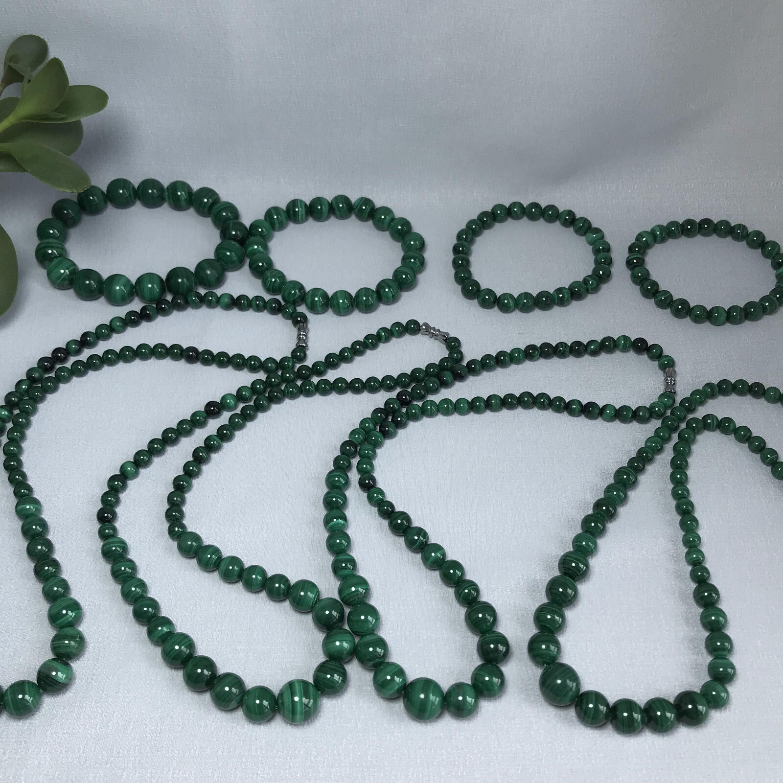 Natural malachite Tower Chain Necklace Polish Crystal sphere Specimen 6-12mm 55g