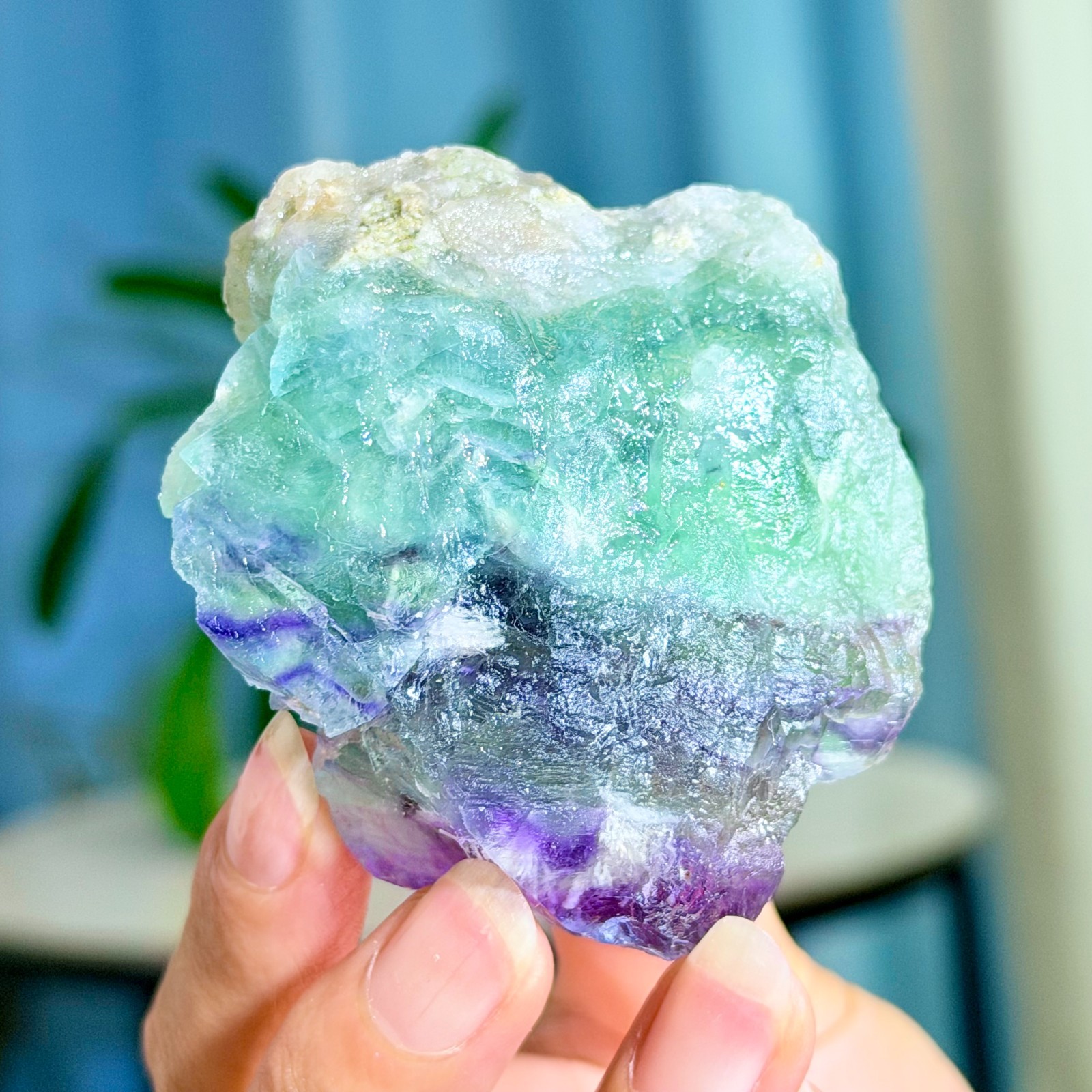 182G Rare transparent green cubic fluorite mineral crystal sample/China