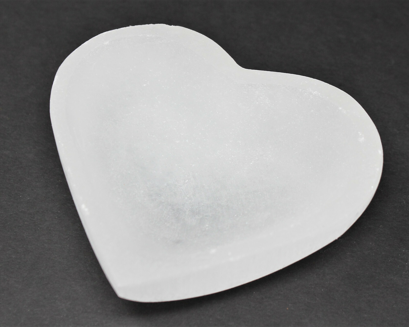 Selenite Charging Bowl, 3.5″ Heart Shaped Crystal Bowl (Selenite Cleansing Bowl)