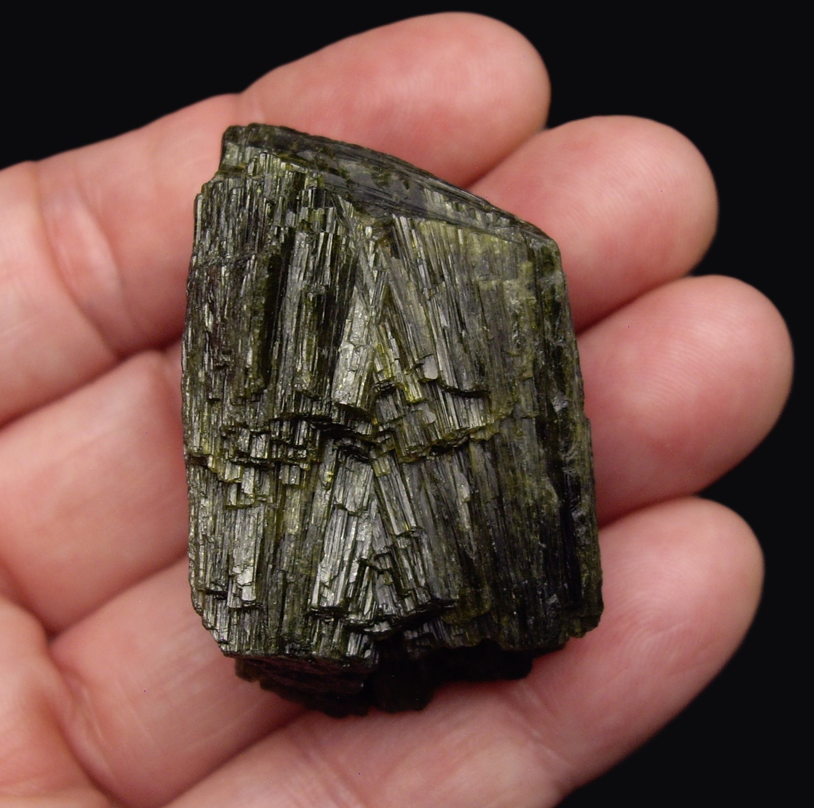 Fine Epidote Spray Terminated Crystal Cluster 45.5g