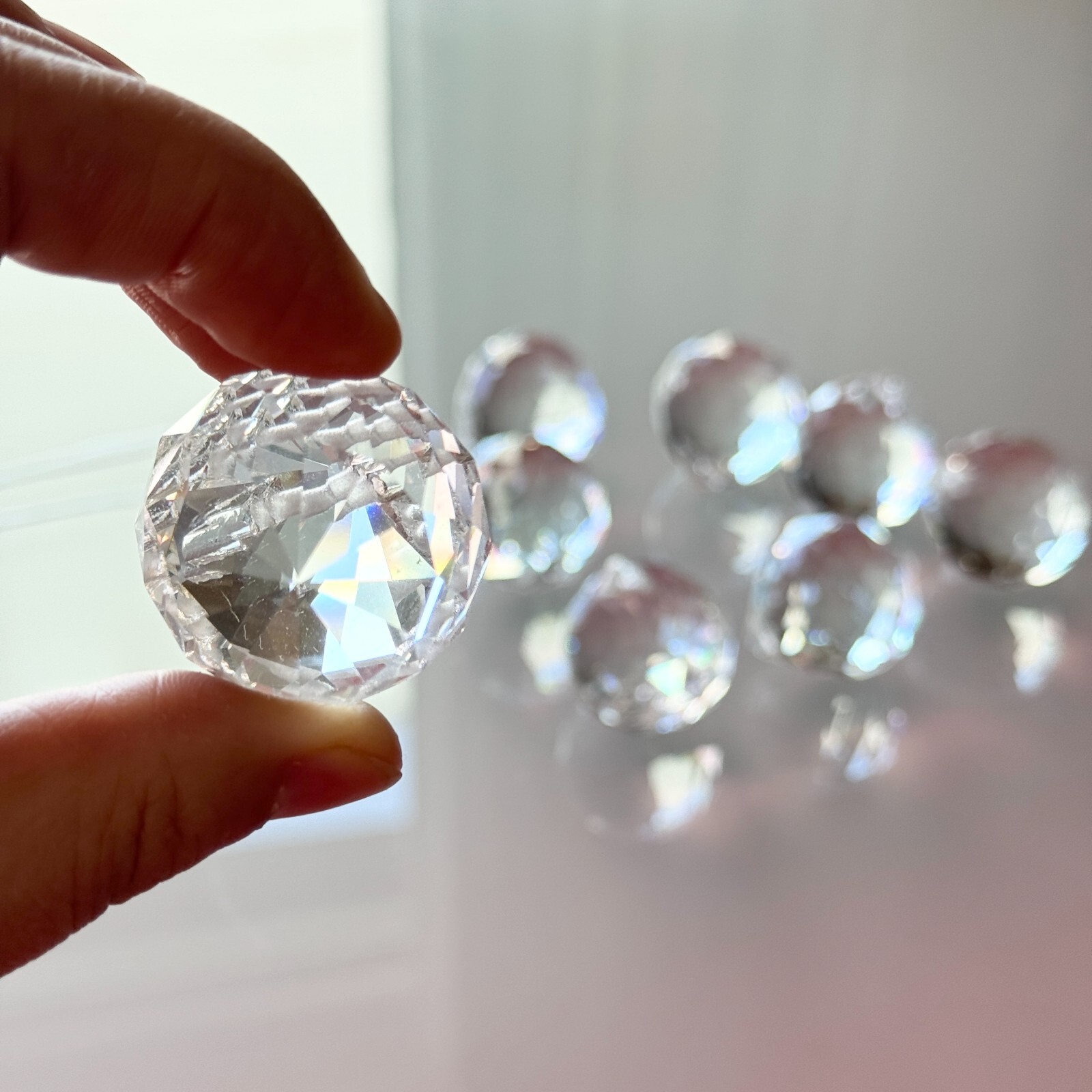 Clear Faceted CRYSTAL BALL FENG SHUI HANGING Sphere Sun Catcher Pendant