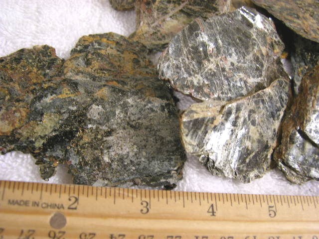 Biotite mica crystal red/tan tabular book form 1/2 pound lot 3-7 pieces 1-4 inch