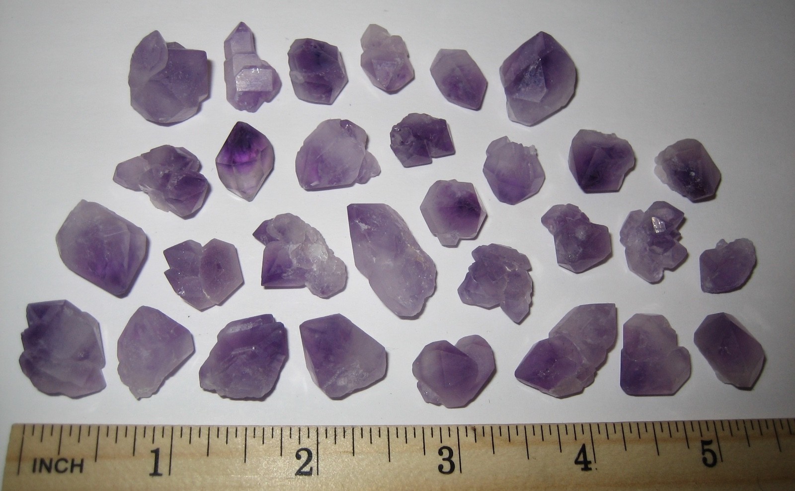 30 SMALL NATURAL ROUGH 0.5″- 0.75″ LIGHT PURPLE AMETHYST CRYSTALS ~ 73.3g *6
