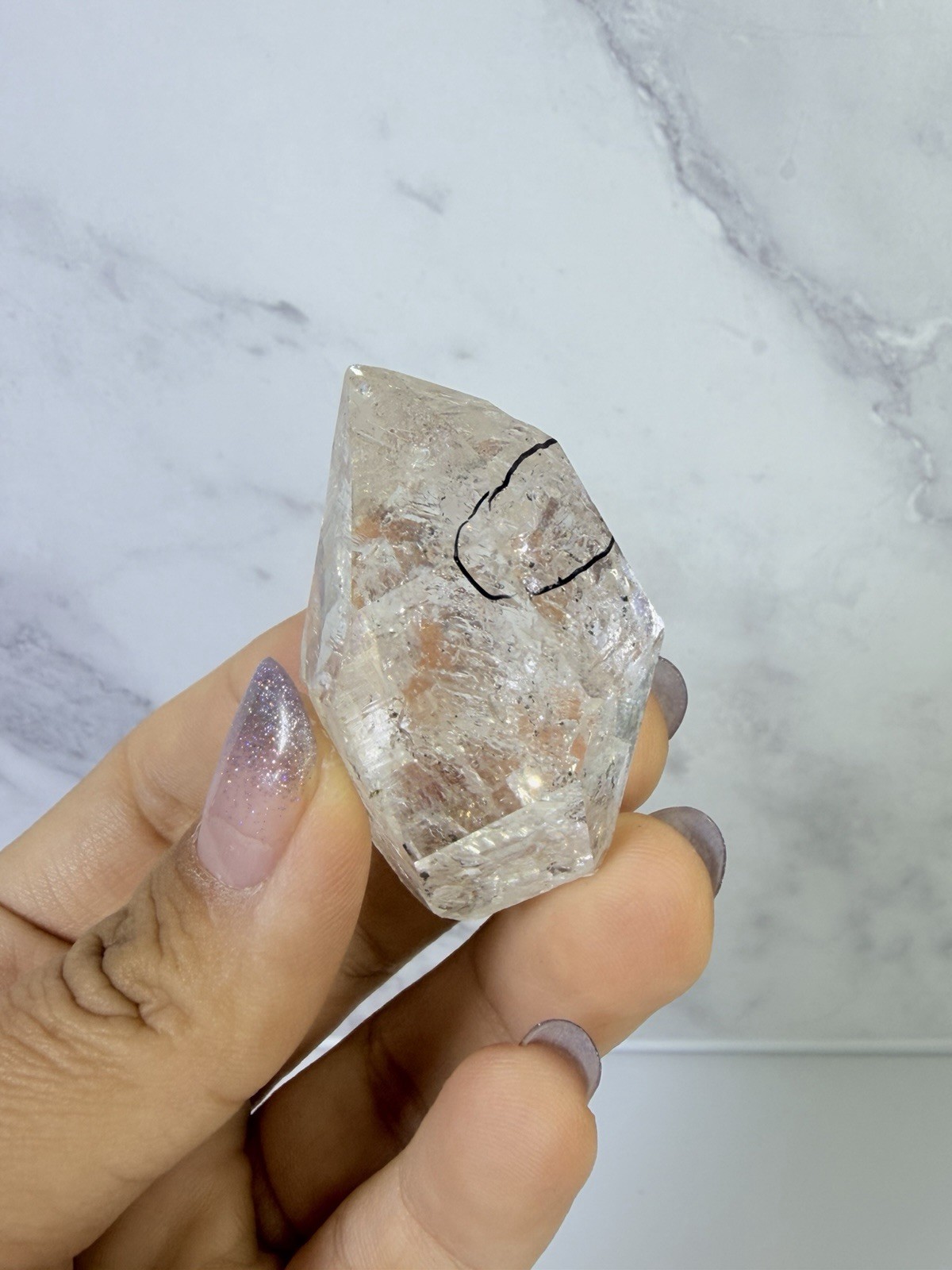 High Luster Enhydro Quartz w/ Moving Bubble &/or Carbon/Black Inclusions,A490