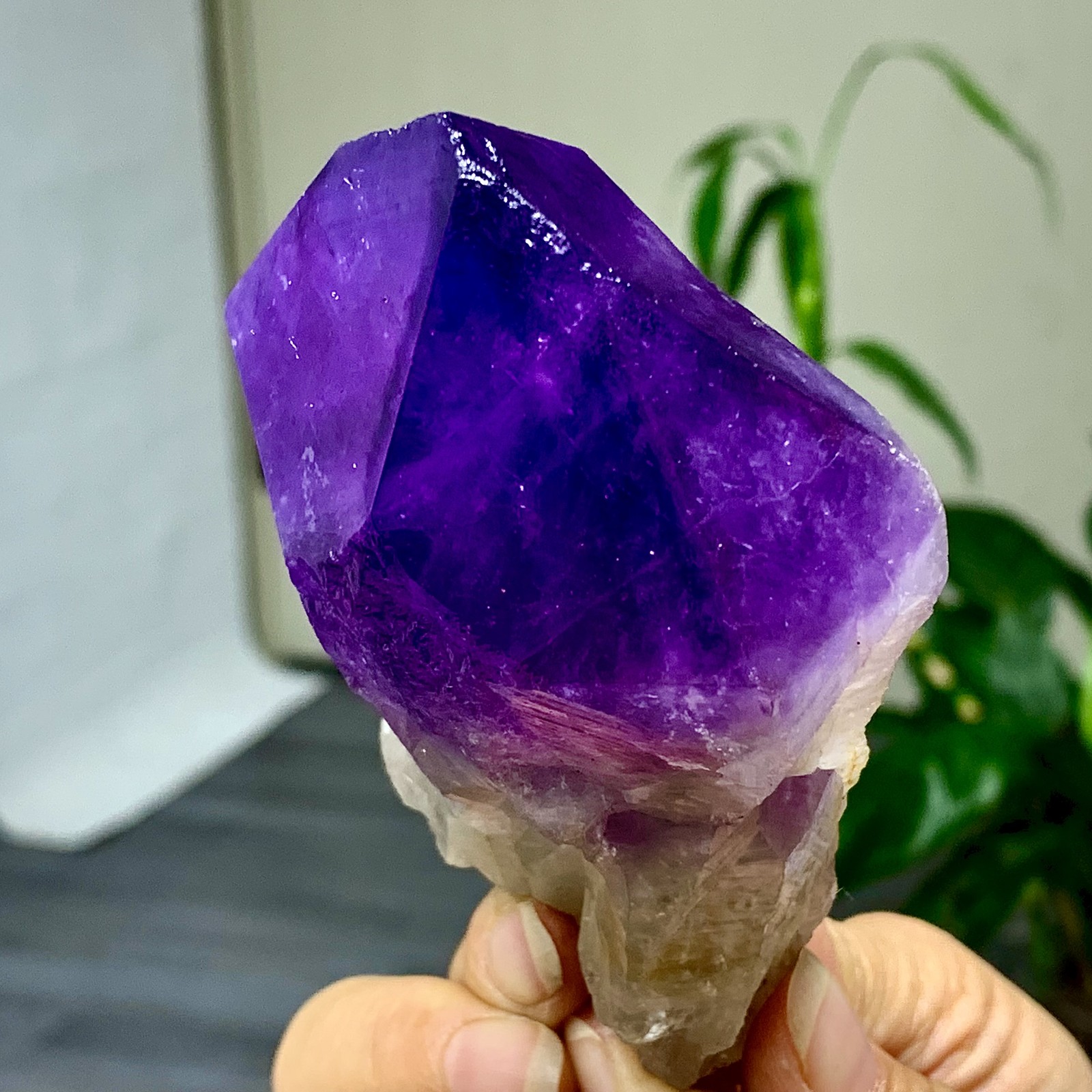 375G Natural Amethyst Quartz Crystal Single-End Terminated Wand Point Healing