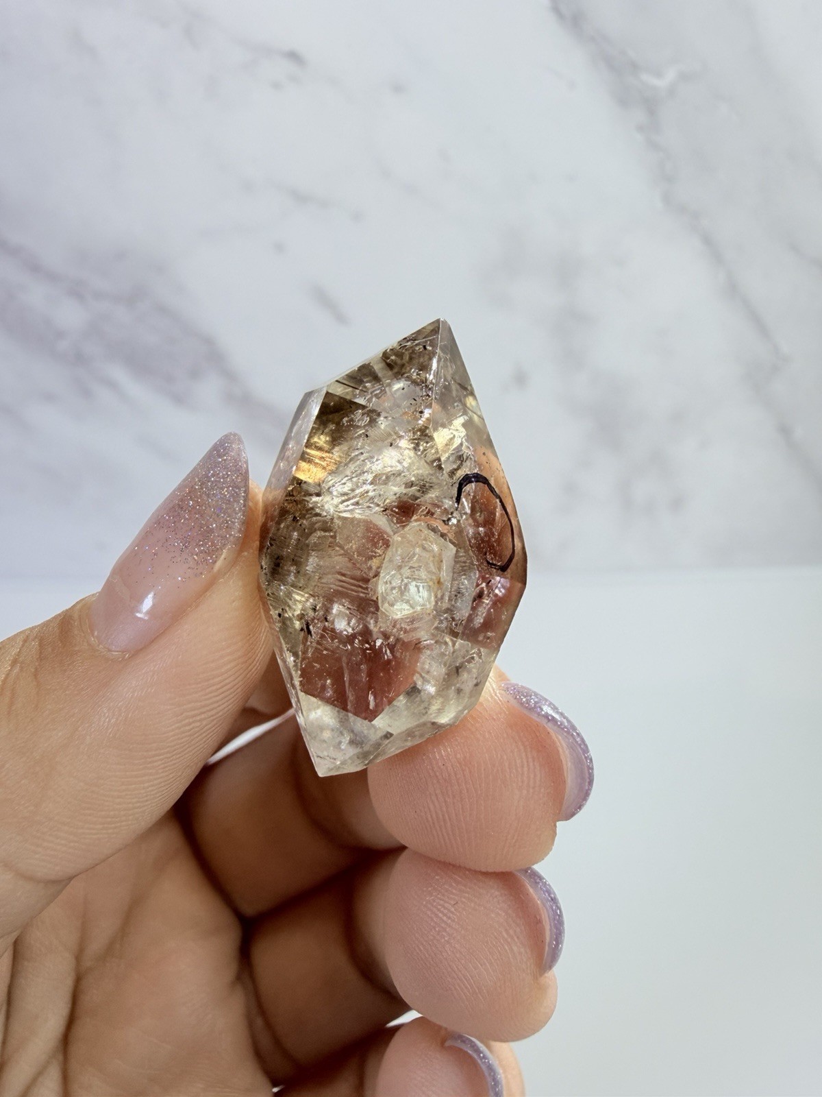 High Luster Enhydro Quartz w/ Moving Bubble &/or Carbon/Black Inclusions,A517