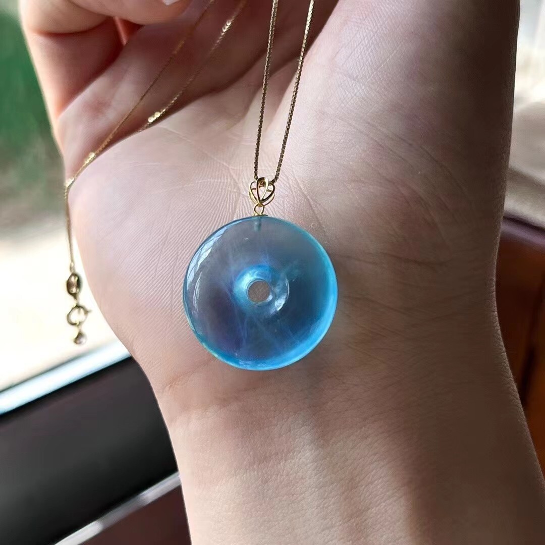 Genuine Natural Blue Aquamarine Gemstone Clear Donut Shape 18K Pendant 23x7mm