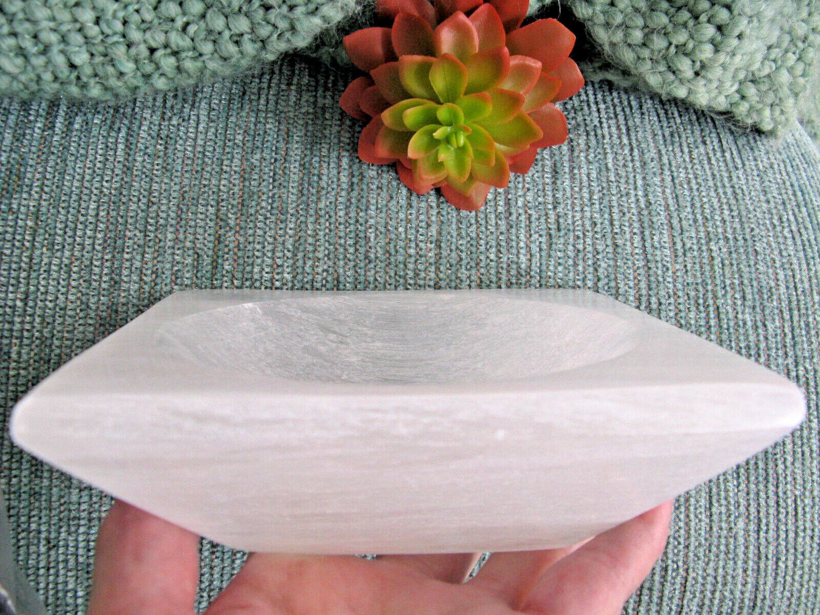 NEW XL NATURAL SATIN SPAR SELENITE HEALING CRYSTAL BOWL–2lb. 4 5/8oz. (1,021g)