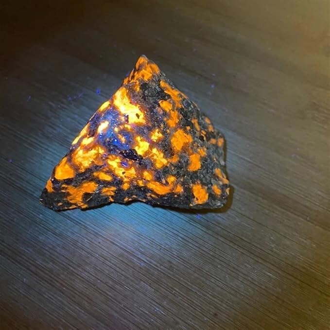 5 PCS Rough Yooperlite UV Fluorescent Emberlite Glowing Fire Rocks Chunks Stone