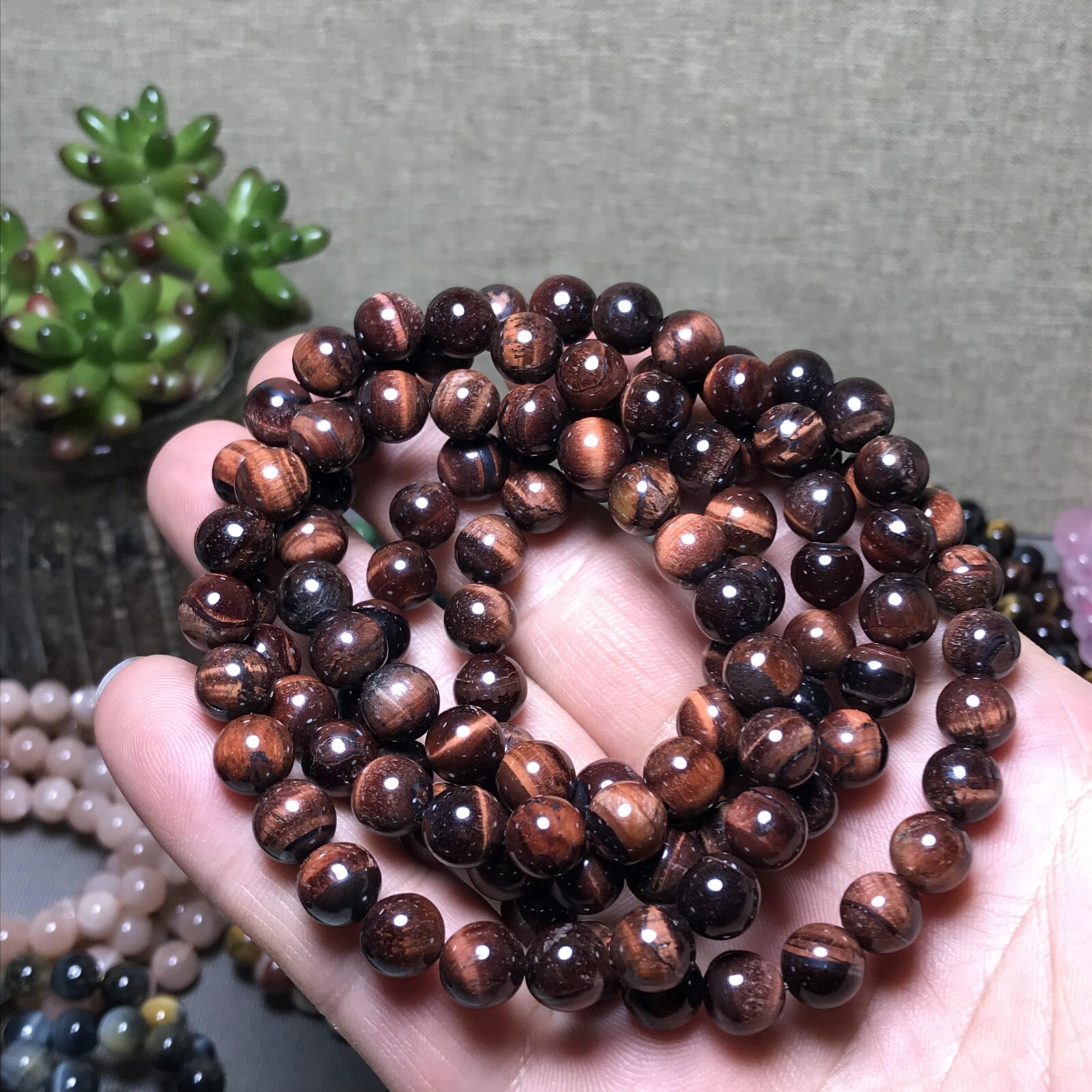 10Pcs Wholesal Natural Polish Red Tiger eye stone bracelets Crystal ball 8mm