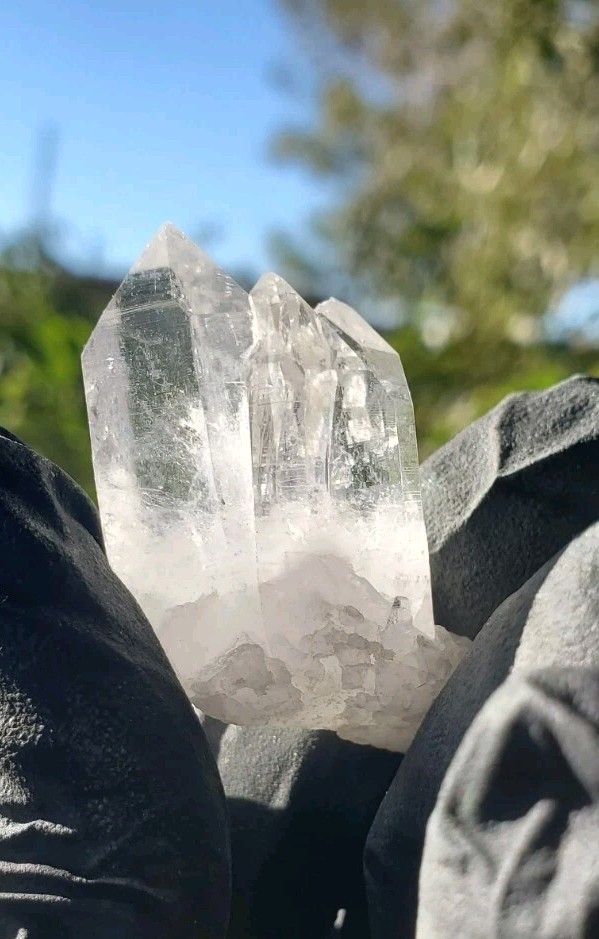 16g Natural White Clear Quartz Cluster Crystal Point Healing Mineral Specimens