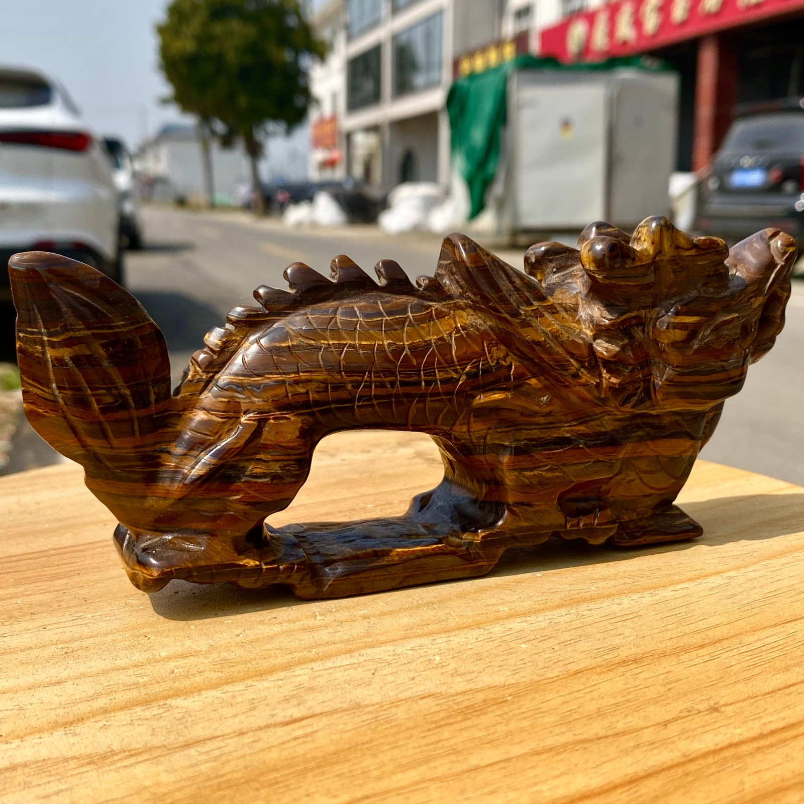495G Natural Tiger Eye Hand Carved Dragon Figurine Crystal Healing Stone