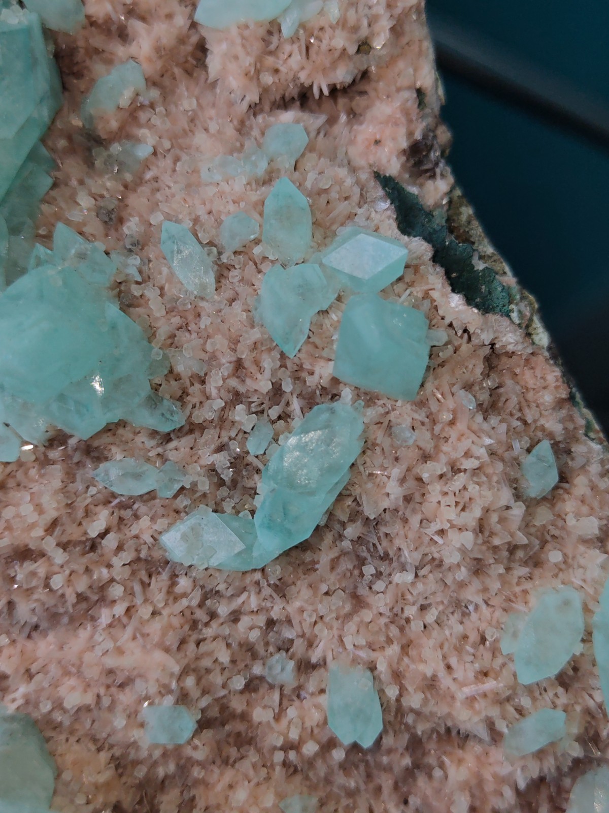Bluesh Light Green Apophyllite on Heulandite with Micro Calcite.