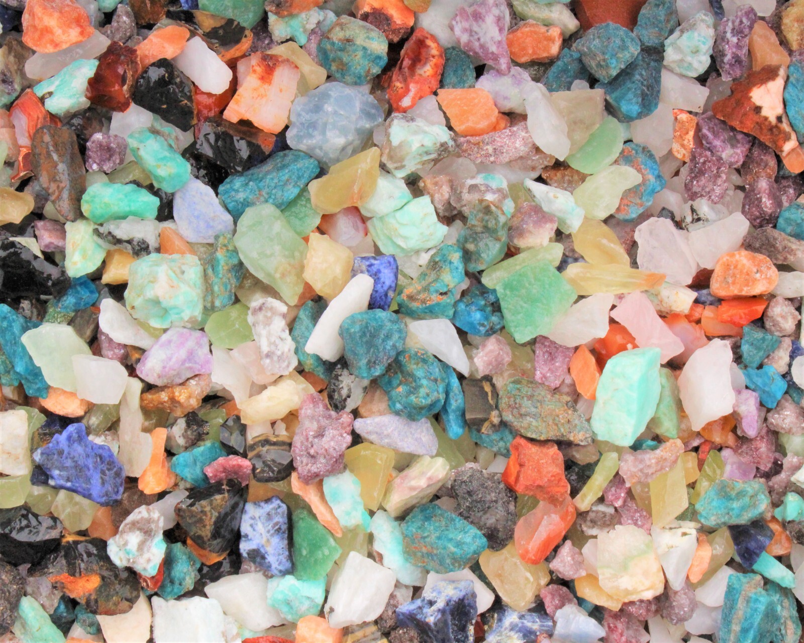 20 lb Wholesale Assorted Rough Gemstone Chips Box – CRAZY CHEAP Raw Crystals