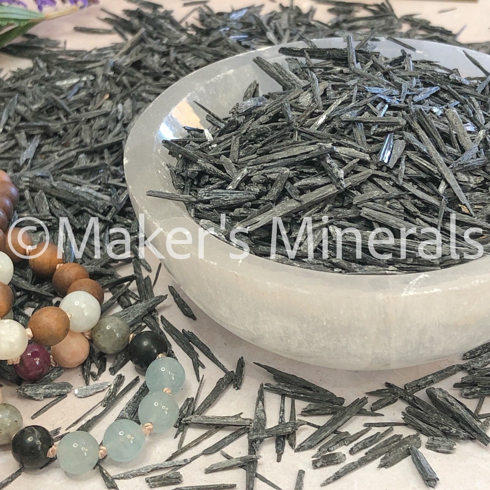 Crushed Black Kyanite Blades, Width 2-4mm, Length 1-3cm for Orgone, Resin Art