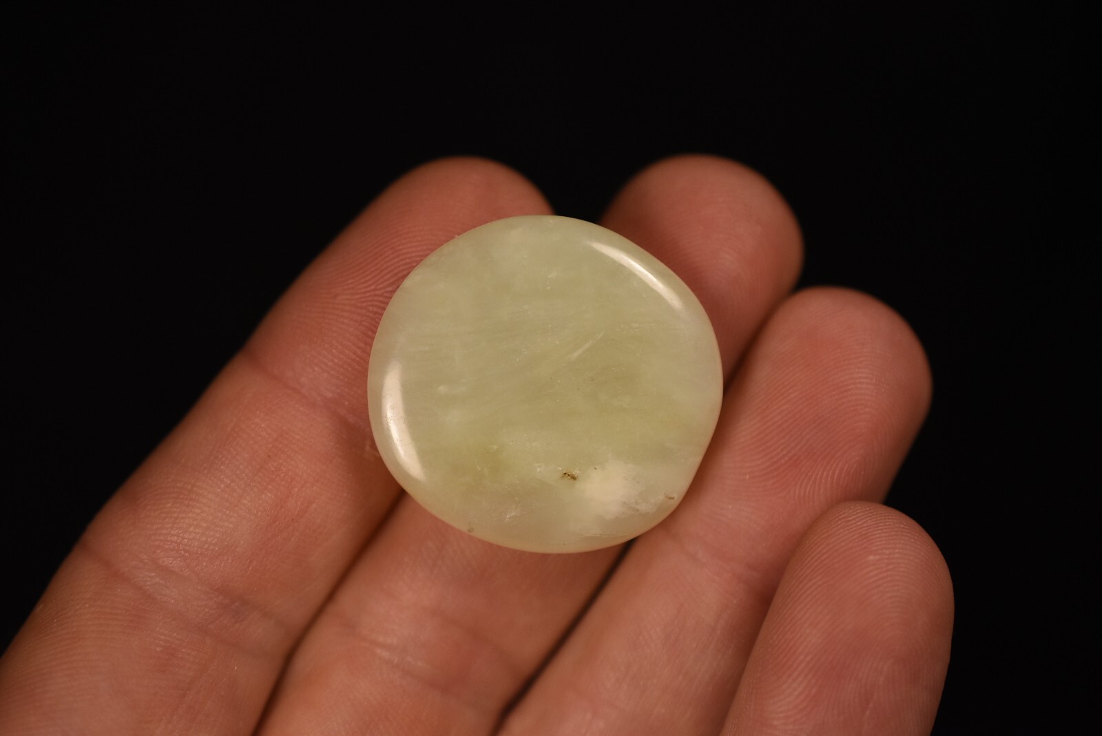 *NEW JADE* Flat Stone 3cm 7.2g Palm Worry Thumb Tumbled Natural Stone Bowenite