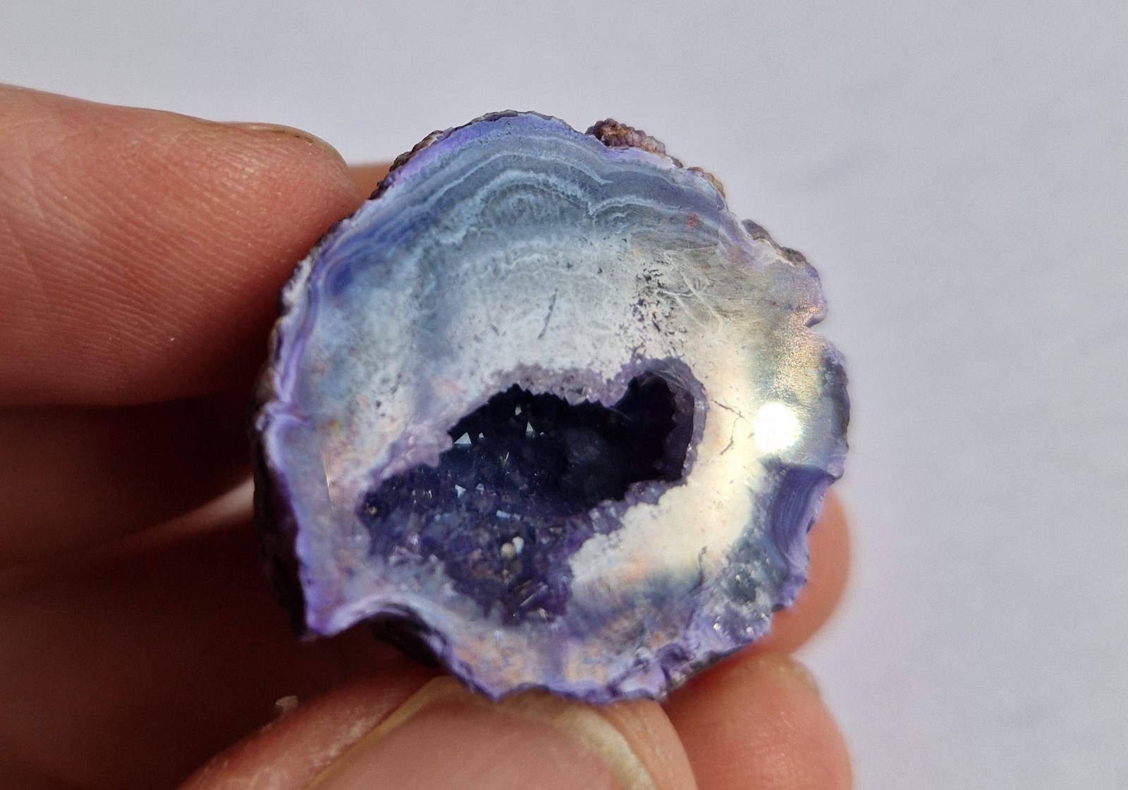 Super Shimmery Agate Half Geode 2.4cm