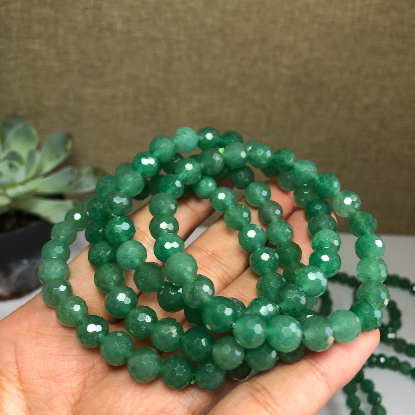 5Pcs Wholesal Natural Aventurine Quartz bracelets Crystal ball sphere facet 8mm