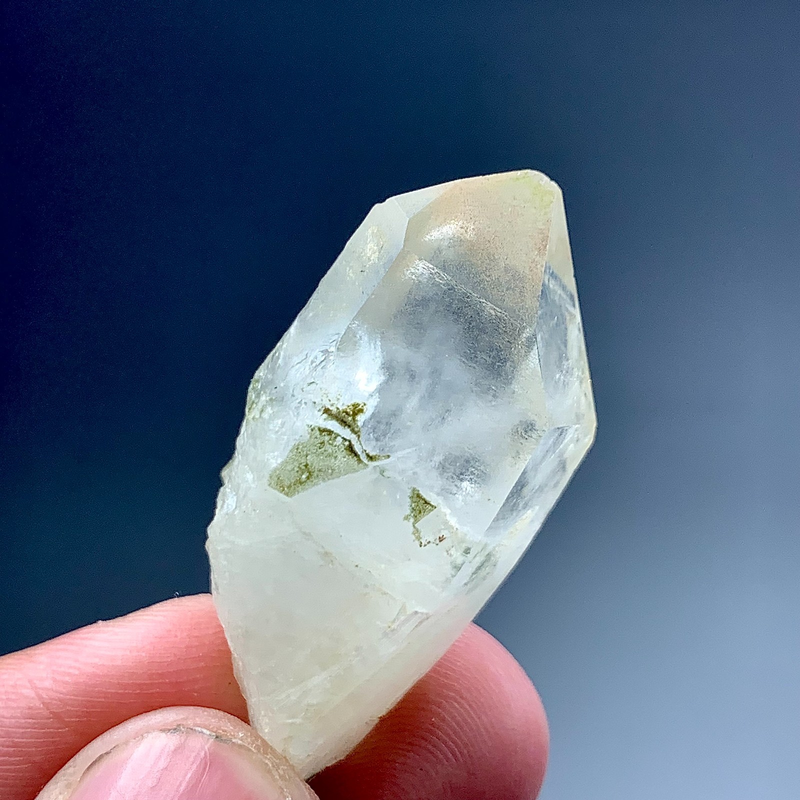 71 Carat Quartz Crystal Specimen From Pakistan