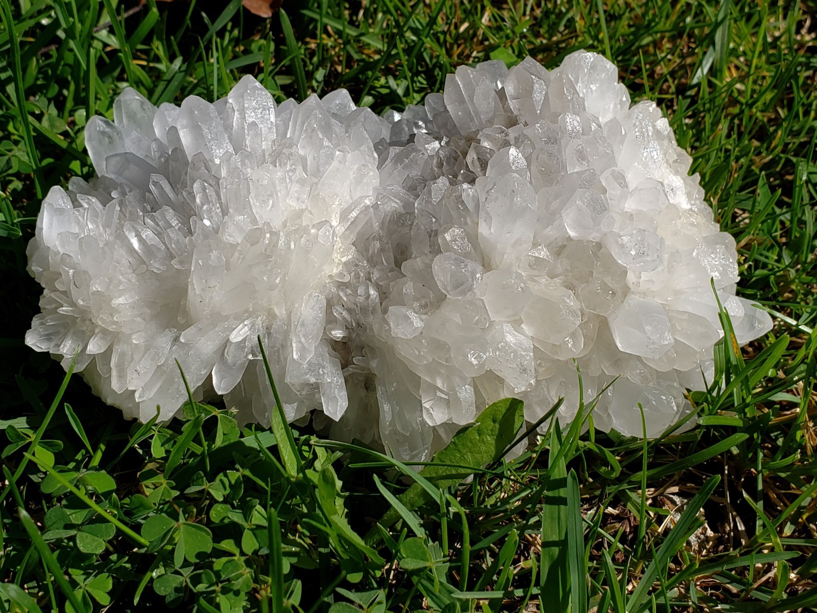 Natural White Clear Quartz Crystal Cluster Rainbow Specimen on Matrix, 1042g