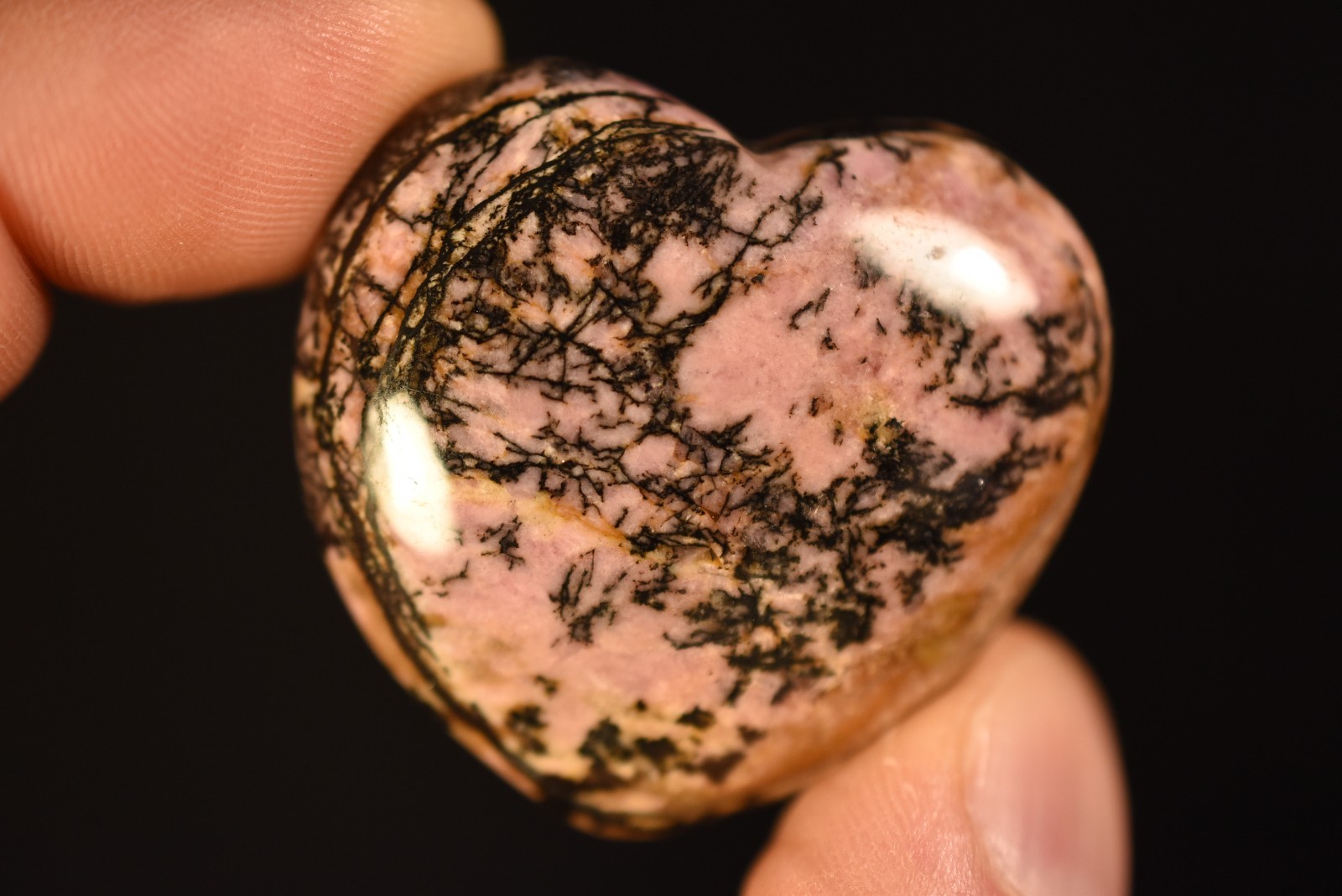 *RHODONITE* Heart 4cm 44.2g Natural Stone Worry Palm Stone, Love Relaxation