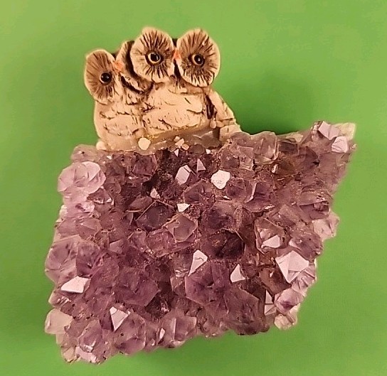 geode amethyst geode quartz cluster crystal with two resin owls perched 2.75in T