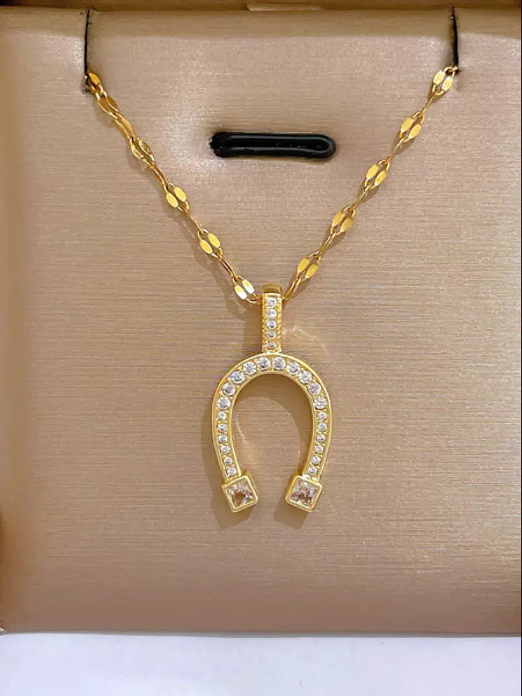 Women’s Fashion Jewelry Gold Cubic Zircon Horseshoe Pendant Necklace 1PC