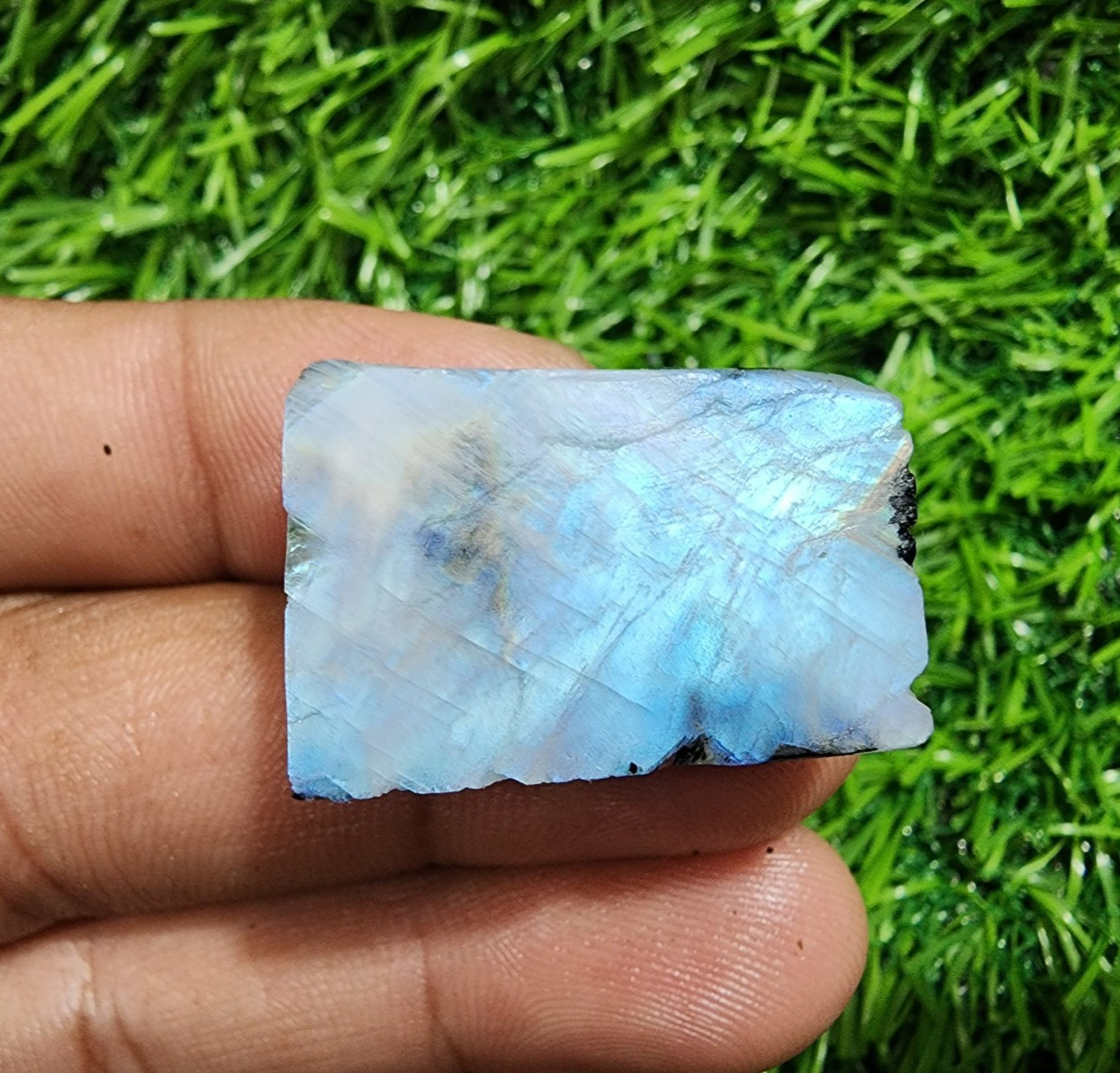 Fantastic Huge White Rainbow Moonstone Rough 74 Crt For Jewelry Loose Gemstone
