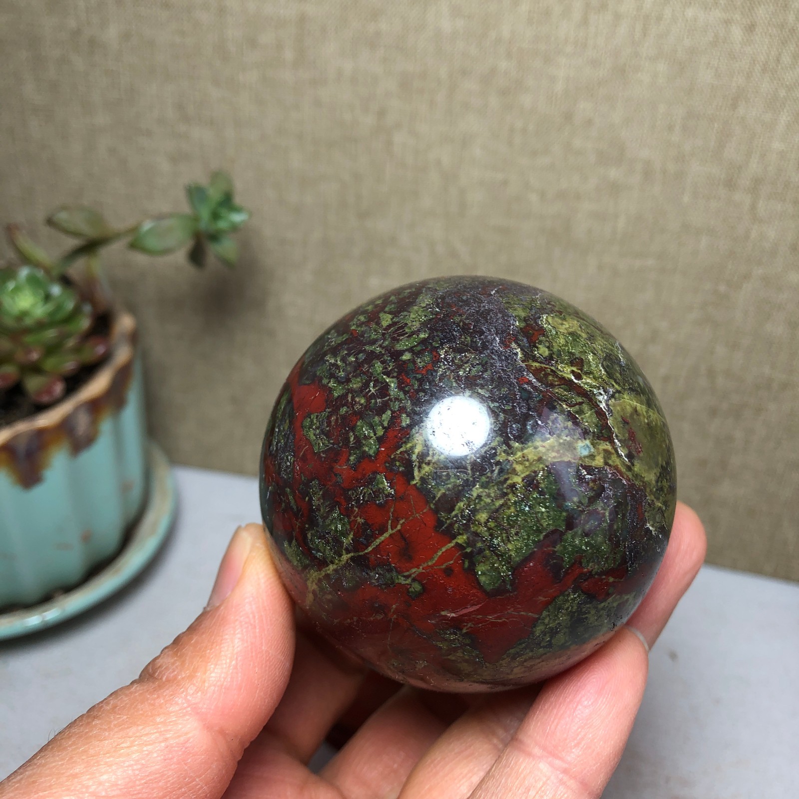 60mm Natural Dragon blood stone quartz crystal sphere ball healing 348g A4050