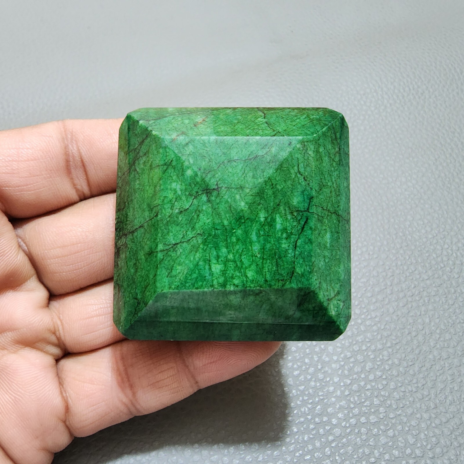 619.15 Crt Wonderful Top A+ Size Green Brazilian Emerald Loose Gemstone Jewelry