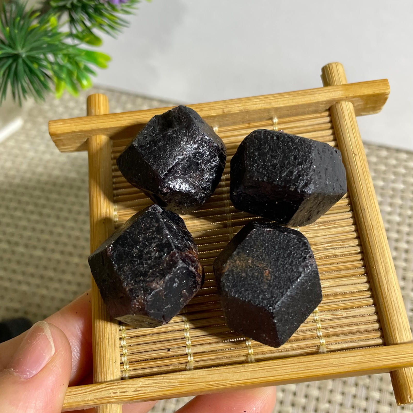 4pcs RED Garnet Crystal gemstone rough stone mineral specimen 103g