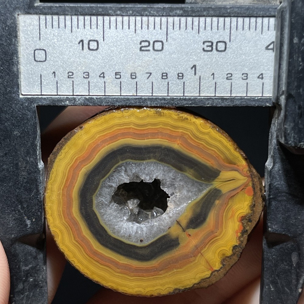 Natural half Rough Chinese Agate crystal geode Achat Nodule Hebei 39g D732