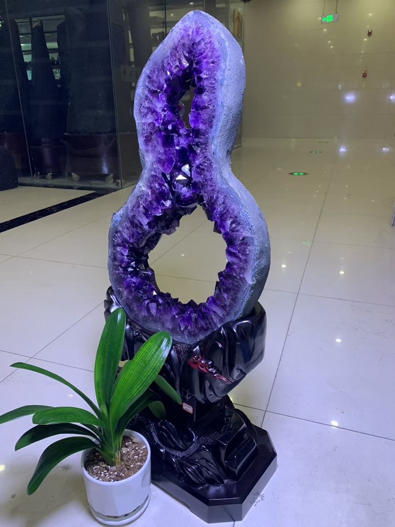 76LB Natural Amethyst Crystal Cave Decor Stone Cathedral Geode Specimen Stand