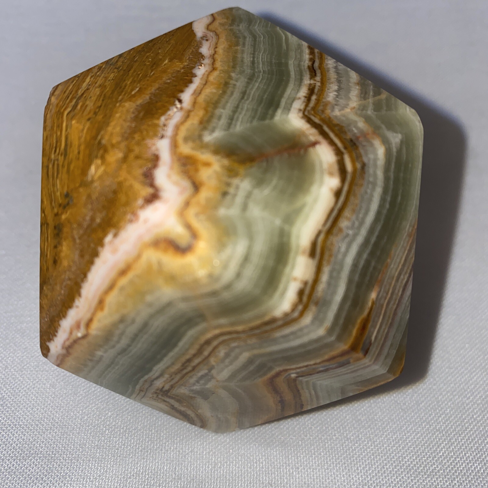 MULTICOLOUR ONYX CRYSTAL TETRA-DECAHEDRON, 14 SIDED, BALANCE & CALM. BEAUTIFUL