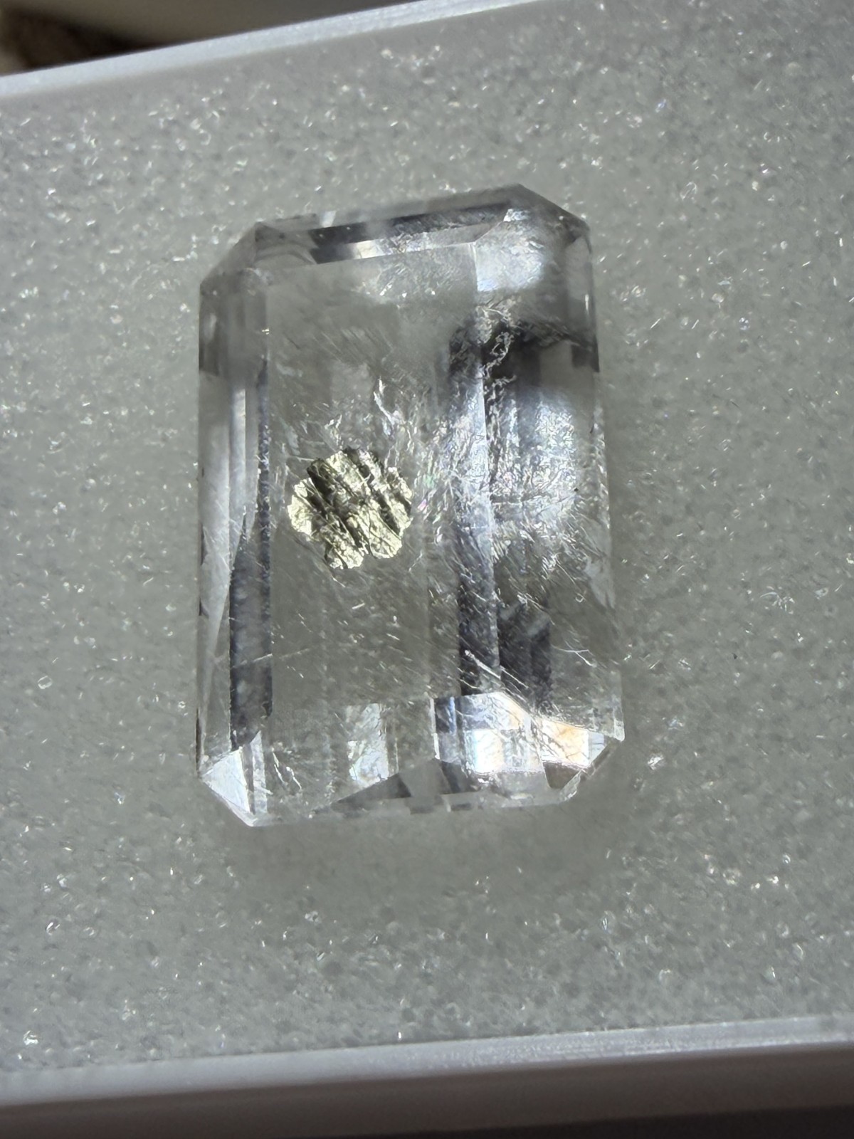 Quartz crystal with pyrite 21.5 x 14 mm 21.09 ec