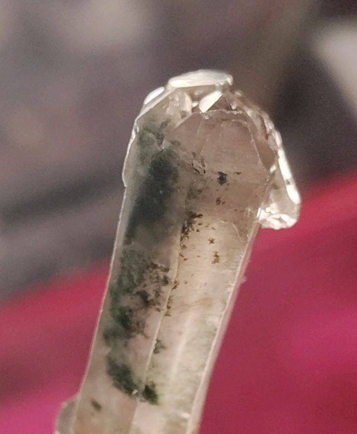 34mm Scepter Quartz Crystal Point Red Green Phantom Meigu China Mineral Specimen