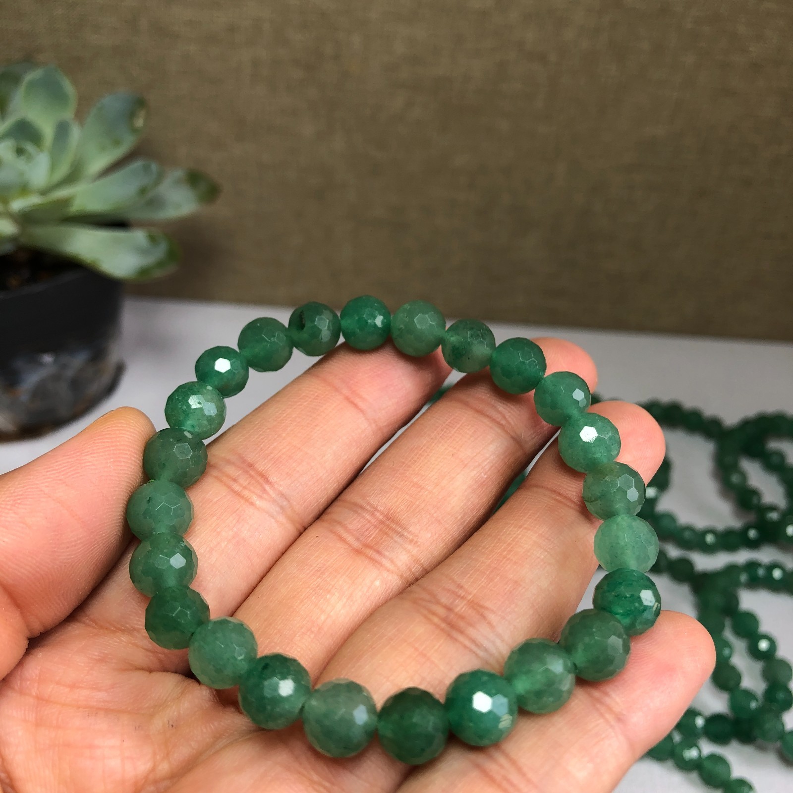 5Pcs Wholesal Natural Aventurine Quartz bracelets Crystal ball sphere facet 8mm