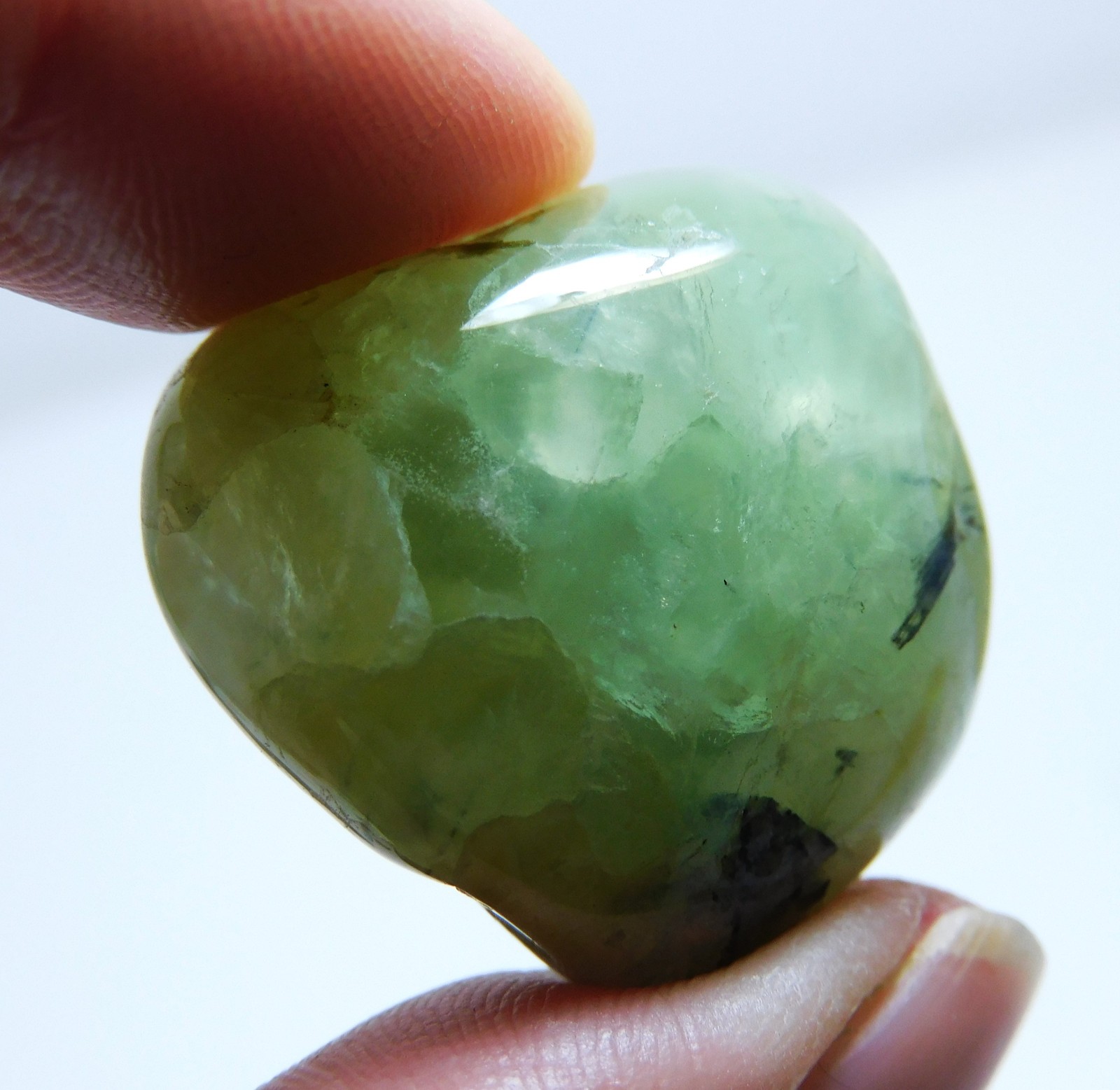 Chrysoprase tumble gemmy from Australia high grade